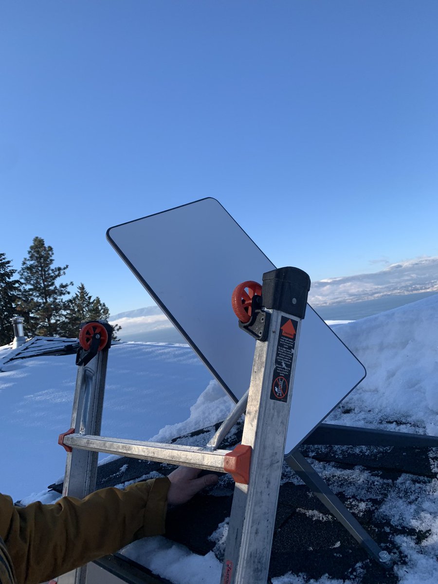 MCLCommun's tweet image. Completed some Starlink work on Lakeshore Road today. The customer was unable to get direct buried Telus/Shaw due to previous fires in the area.