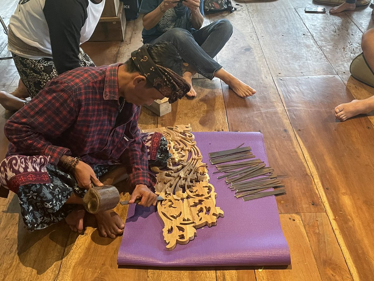 More highlights over the past few days: #botanical art, carving, and rich discussion on integrating artistic expression in many different ways- grateful for connections and excited to build this network! Thanks <a href="/TABLandscape/">Tanah Air β</a> and Wongaya Gede village for hosting!