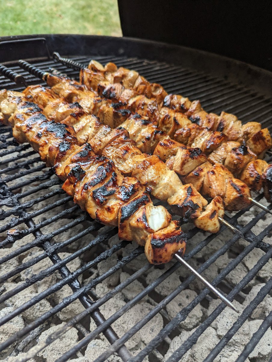 rwjehs's tweet photo. @PatMcAfeeShow I live in Indy, I have a decade plus in the restaurant industry around here. I'm a Colts fan, a listener, and also a pretty accomplished graphic designer. I make really good food that people like. https://t.co/R1dlkVq7xG
