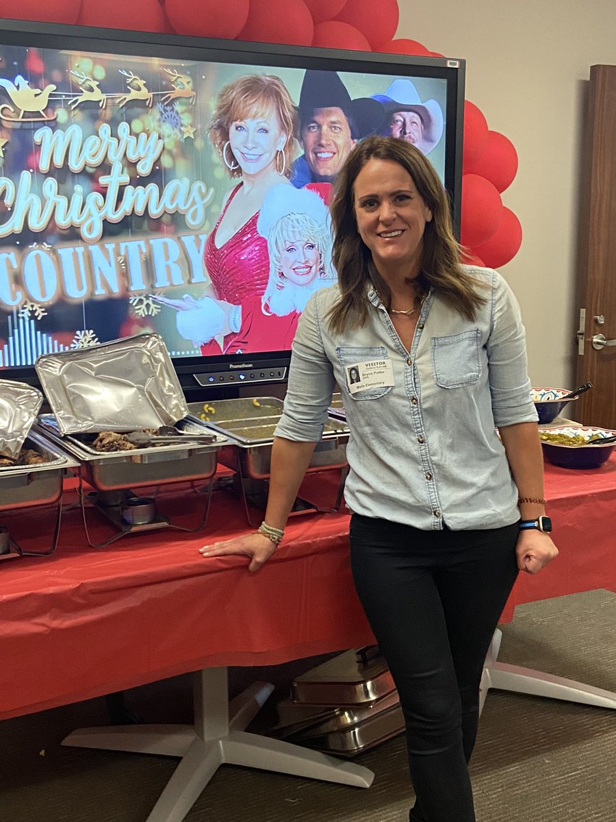 Thanks to all of our VIPS <a href="/CFISDWells/">Wells Elementary</a> for always making us feel appreciated! The barbecue was delicious!! #Wells12Days #ExploreWells