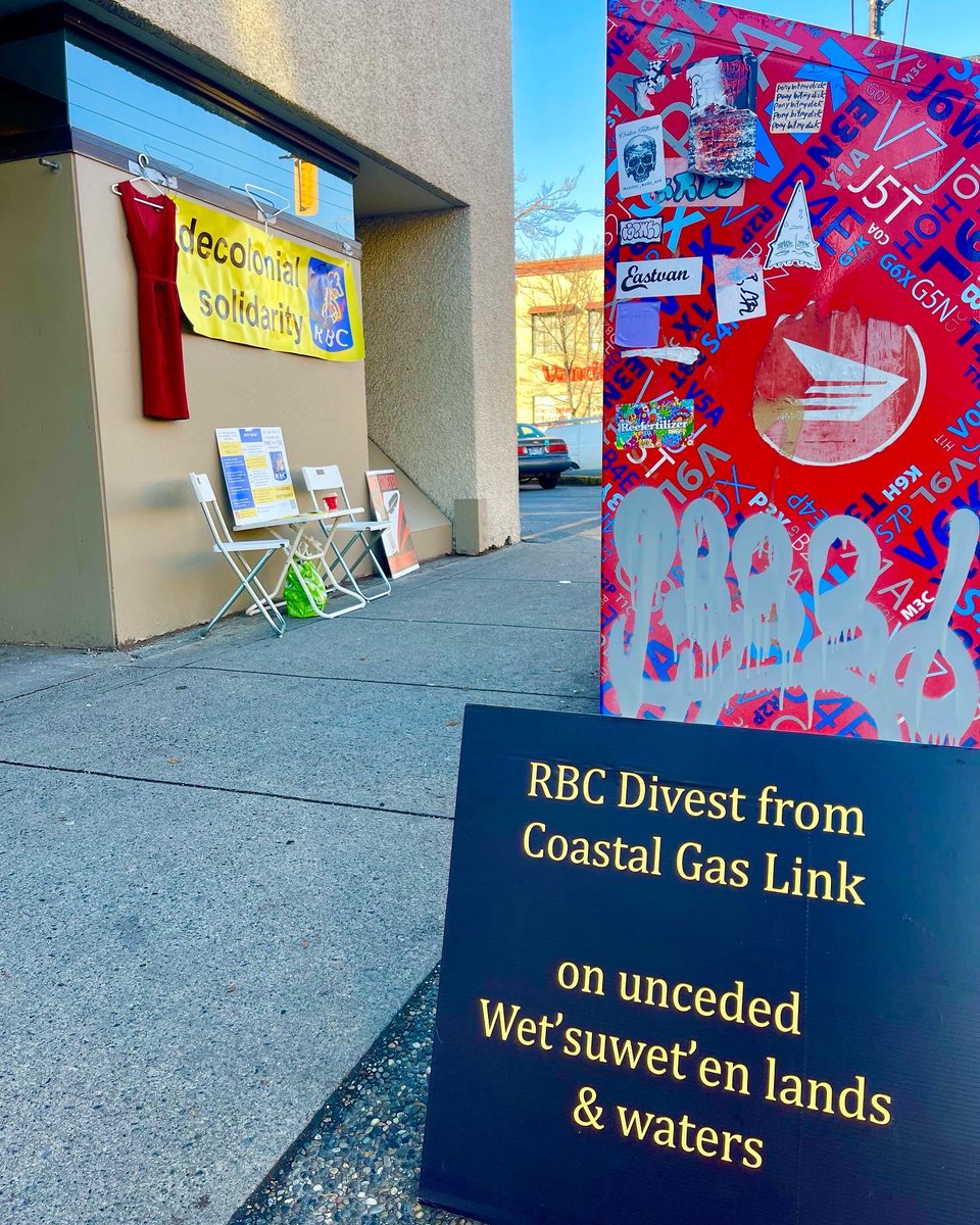 We are now one of six branches with regular actions in so-called Vancouver & Burnaby! 1st & Commercial branch! @Gidimten @decolonialsol @pesteringRBC @BCTFdivestNow @RBCo2lonization @PPSTMX1 @CoastProtectors @QuitRbc #rbckills #AllOutForWedzinKwa #nomoremancamps #WaterIsLife