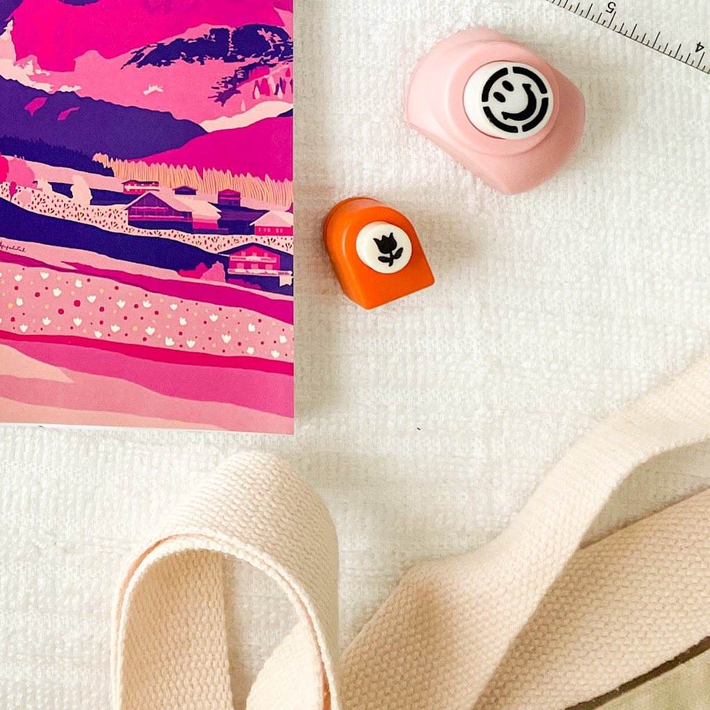 afifahzul2's tweet photo. Can’t wait! 
I’ve been waiting for so long to share this exciting news. A few weeks back, I did some research to perfect this product specifically for anyone who loves simplicity in daily planning. Less hustle and flexibility ✨

Counting days for launching on 17 December 2022 🎉 https://t.co/FaX5eJmuas