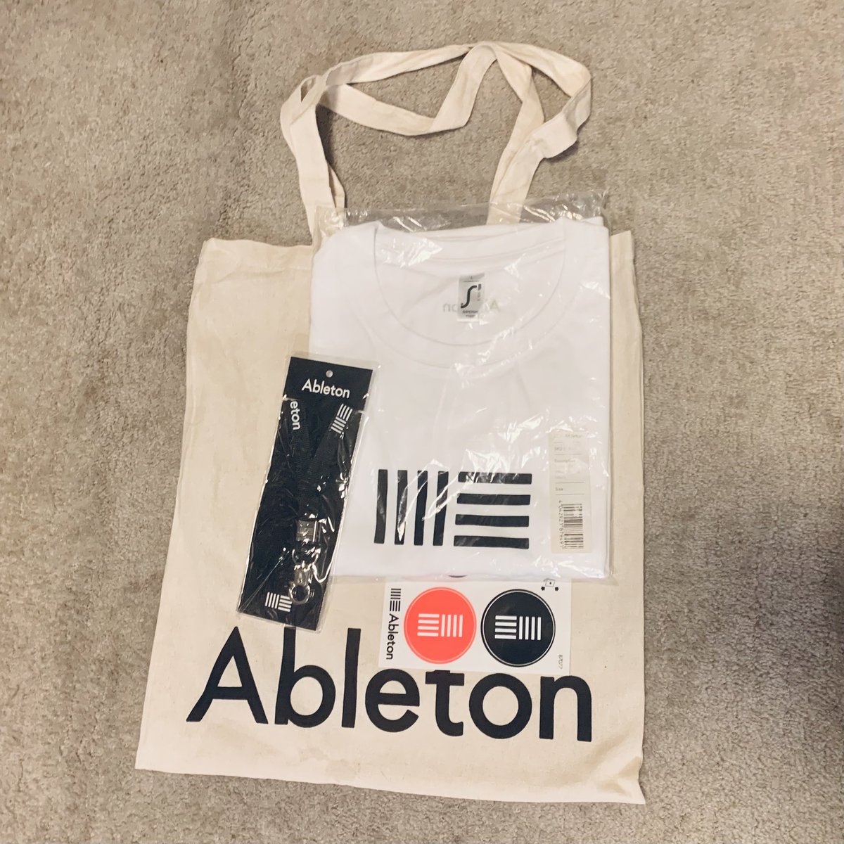 Big shoutout to <a href="/moldover/">moldover</a> &amp; @SweaterDisco  for hosting such a great <a href="/Ableton/">Ableton</a> user group and hooking up the swag!