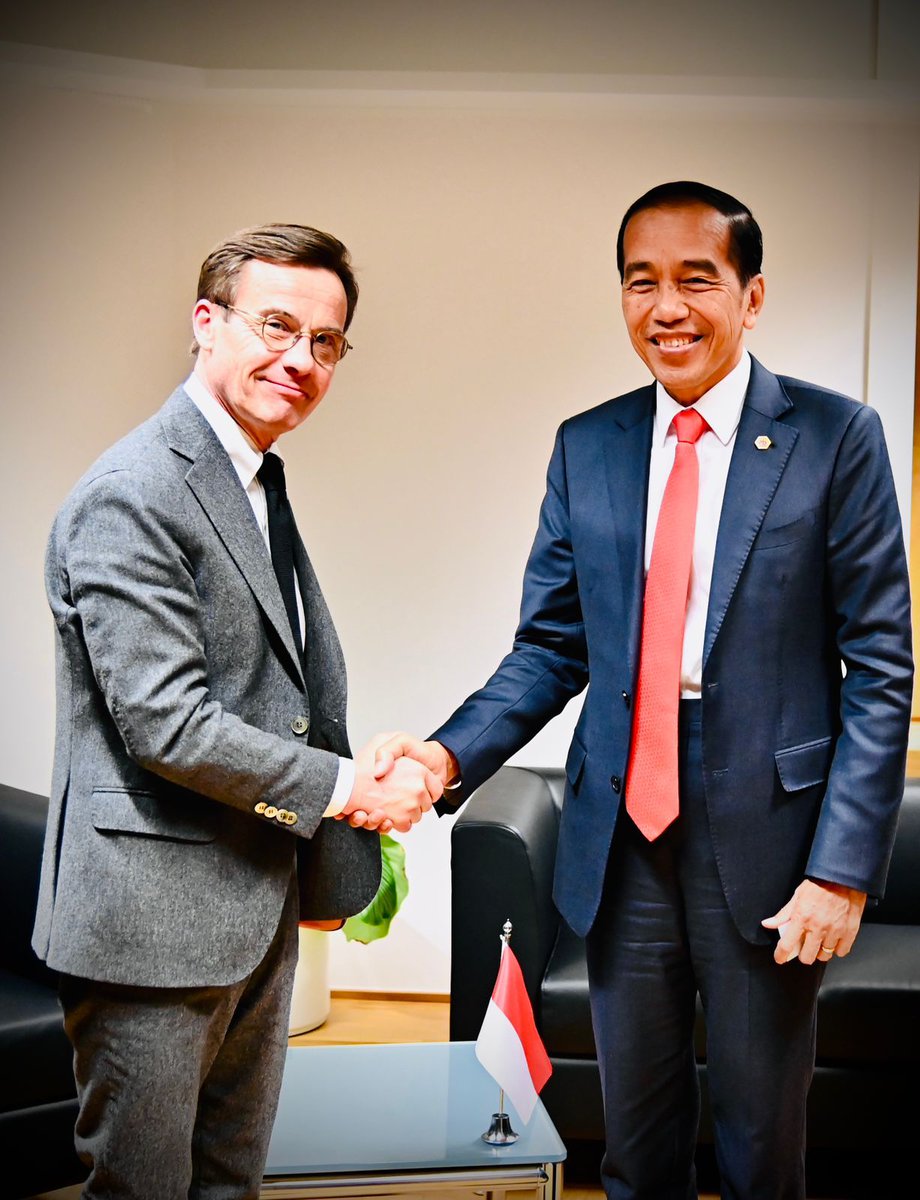 Joko Widodo tweet media