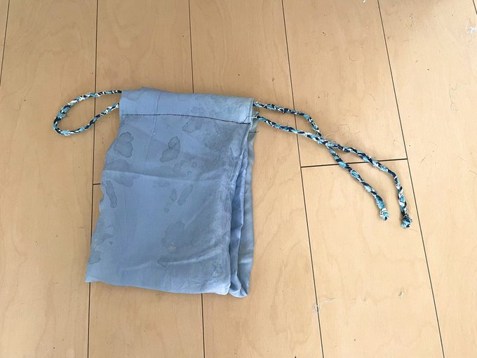 六尺褌のほつれ止めの縫い目をちぎって編んだやつと分解した正絹の長襦袢でもっこ褌作ってみました 肌触りは抜群なはず https://t.co/HmXQPSo4oH<a href="/tag/%E3%83%8F%E3%83%83%E3%83%94%E3%83%BC%E3%83%8F%E3%83%AD%E3%82%A6%E3%82%A3%E3%83%B3"class="tags"><span>#ハッピーハロウィン</span></a><a href="/tag/happyhalloween2022"class="tags"><span>#happyhalloween2022</span></a>