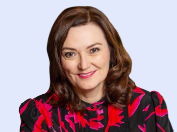 fuwap15's tweet photo. Foxtel Group chair Siobhan McKenna is the new chair of Australia Post, Communications Minister @MRowlandMP has just announced Foxtel Group's Ms. Siobahn McKenna as the new Chair @auspost .

She replaces the @ScottMorrisonMP appointed failure, Lucio Di Bartolomeo!

#auspoI https://t.co/dpK7FRunkf