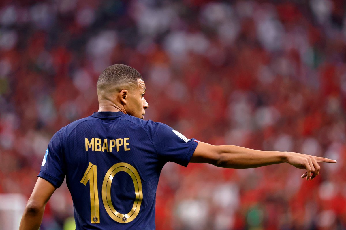fbref's tweet photo. Kylian Mbappe today for #France:

🇫🇷 8 SCA (match-high)
🇫🇷 2 GCA (match-high)
🇫🇷 0.6 xG (match-high)
🇫🇷 31 touches
🇫🇷 0.1 xAG

See the full match report: https://t.co/fdd7ZgAy9D https://t.co/umRuSVwPyH