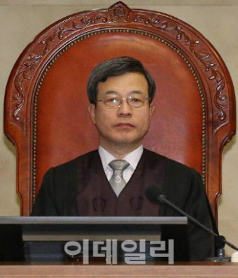 sidagaso's tweet photo. 얘다.
윤석열 장모 무죄 판결한 색히가 https://t.co/V37ReWB8YB