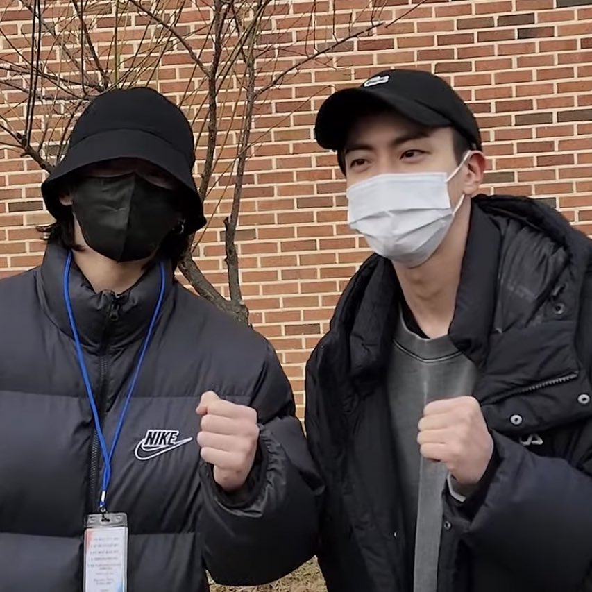 My jin hyung miss you 😳