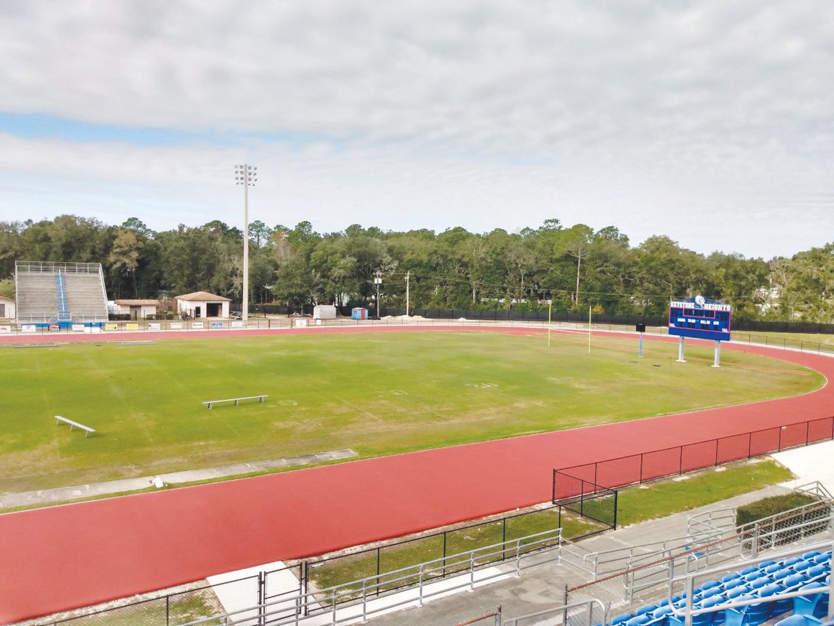 iceqeun's tweet photo. KEYSTONE HEIGHTS – Keystone Heights High is eagerly awaiting the completion of its new track field. “It’s exciting. It needed to be done. https://t.co/wTbkyfzE81 … #news #KeystoneHeights https://t.co/DQPJsVecFK