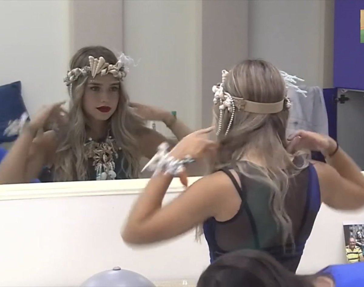 ariaisthebestan's tweet photo. @marisabrel la mejor jugadora de casi todas los gran hermano! se la banca y la gente que ve este gh pregunto bancan a una mina que llora por ropa? es joda? aguante COTY ♥ https://t.co/bAhmoSDmr1