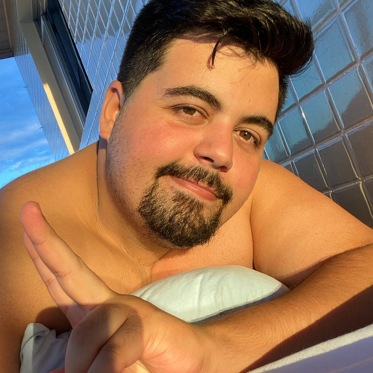 pablosodree's tweet photo. Seja OUSADO, mas nunca permita que lhe tirem o "O" da palavra, ou então você será apenas mais um! Na vida, assim como na escrita, uma pequena letra também pode fazer toda a diferença! 🔥☀️ https://t.co/jg6SMQ9BUJ