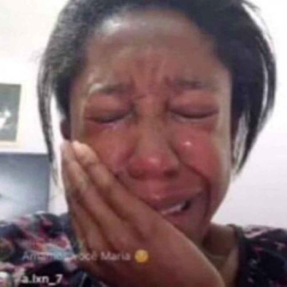 eu nunca vi o jungkook tão quietinho em um bangtan bomb mds eu não aguento passar por isso