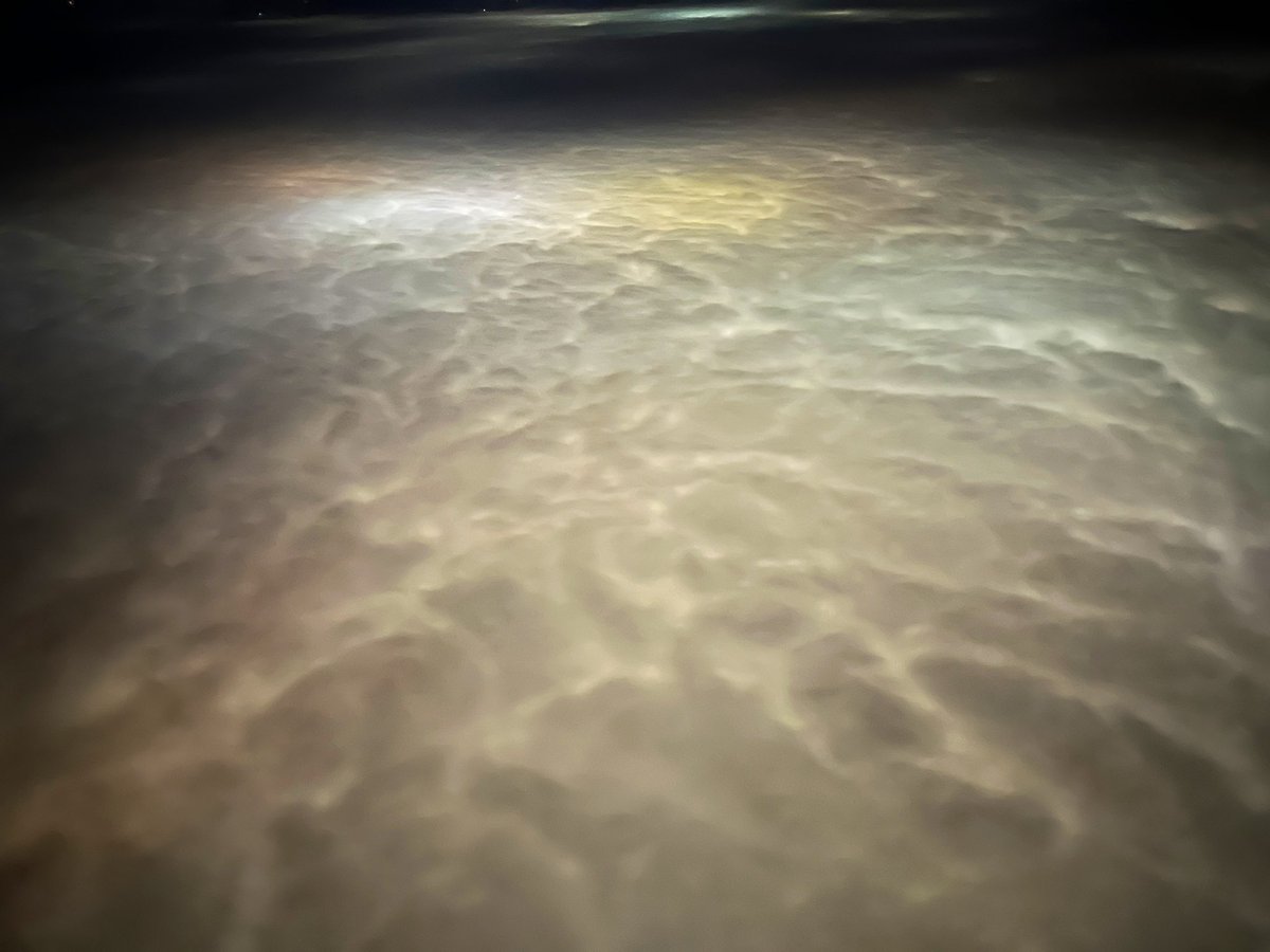ericsood2's tweet photo. clouds from above https://t.co/S672qgHJve