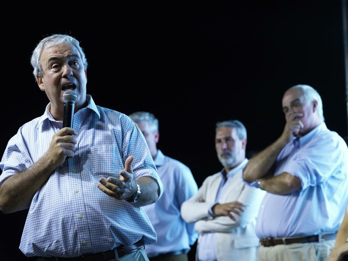 Luisaheber's tweet photo. A nuestro querido @PNACIONAL lo hace grande su gente, y hoy celebramos los 30 años de trayectoria de la @lista71 junto a militantes de todo el país.

¡Más mañana que ayer! https://t.co/jz8UiWoZEd