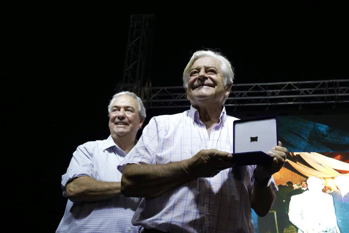 Luisaheber's tweet photo. A nuestro querido @PNACIONAL lo hace grande su gente, y hoy celebramos los 30 años de trayectoria de la @lista71 junto a militantes de todo el país.

¡Más mañana que ayer! https://t.co/jz8UiWoZEd