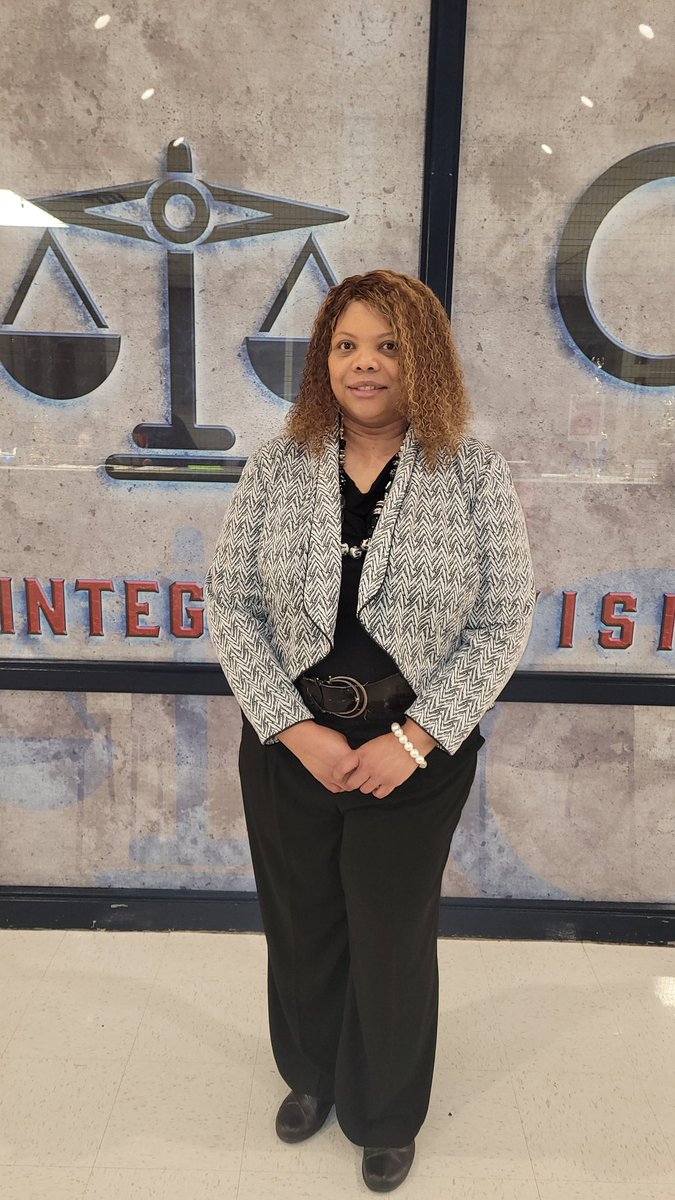 Lyles Collegiate Middle School (@lms_lumberjacks) on Twitter photo LMS is excited to welcome it's newest member of the administrative team. Please join us in celebrating Patrece King, LMS Dean of Students. 😊😊😊 #LeadAchieveSucceed #GISDEffect #TheLylesWay #BuildingFromWithin <a href="/PeralesIda/">Ida Perales</a> <a href="/ansil_howard/">Ansil Howard</a> <a href="/awesomeadminPE/">Pamela Edwards</a> <a href="/PPtking1/">Trece King</a> LMS is excited to welcome it's newest member of the administrative team. Please join us in celebrating Patrece King, LMS Dean of Students. 😊😊😊 #LeadAchieveSucceed #GISDEffect #TheLylesWay #BuildingFromWithin <a href="/PeralesIda/">Ida Perales</a> <a href="/ansil_howard/">Ansil Howard</a> <a href="/awesomeadminPE/">Pamela Edwards</a> <a href="/PPtking1/">Trece King</a>