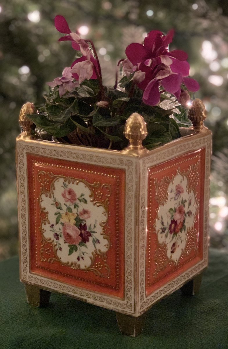 My home, my happy place! #holidays #Christmas #homedecor #homedesign #homedecorideas #homedecoration #lifestyle #family