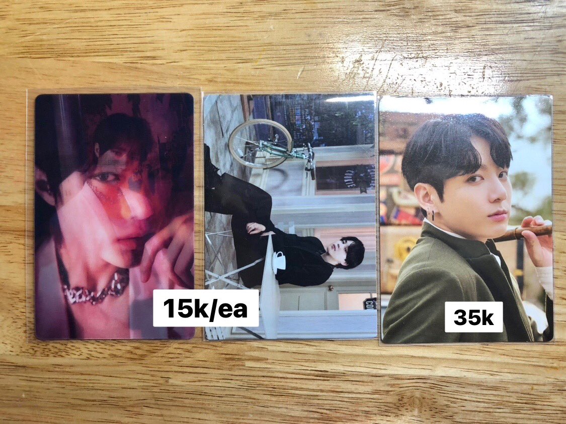 kdmchi's tweet photo. help rt please? thank youu! 💭
wts / want to sell photocard dibawah ini <3
- detail condi bisa dm
- dom manado / sulawesi utara
- bisa shopee graong xtra 
- free packing &amp; bakal dapat banyak freebies! 
t. pc mpc bts jimin jungkook txt taehyung jhope sbt ina buy trade album dvd https://t.co/5fiXdgZiYo