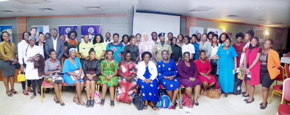 LHWANZU Kitooke Communicates tweet media