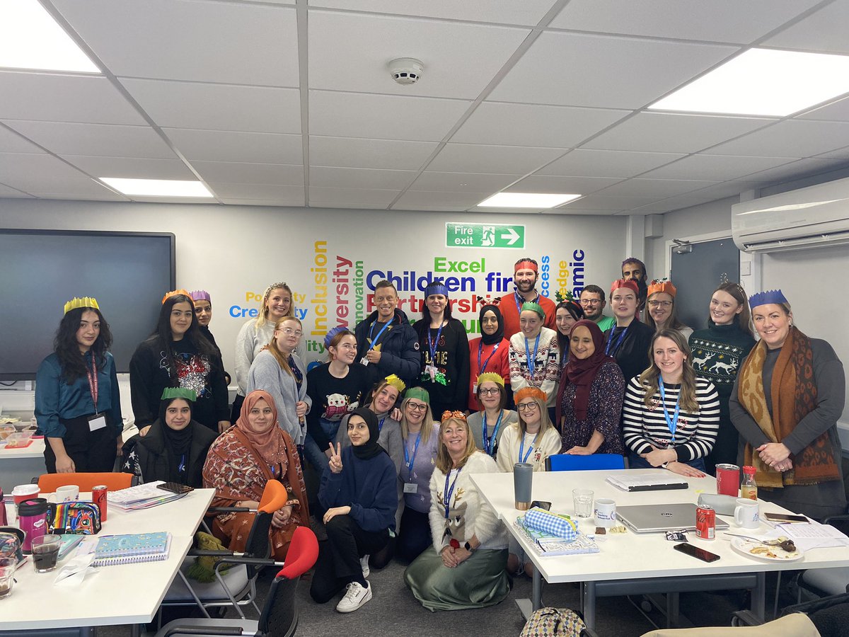 Celebrating end of stage 2 with a festive fuddle and Christmas maths. Great group of SCITT teachers at our Bradford hub. #WeExceed