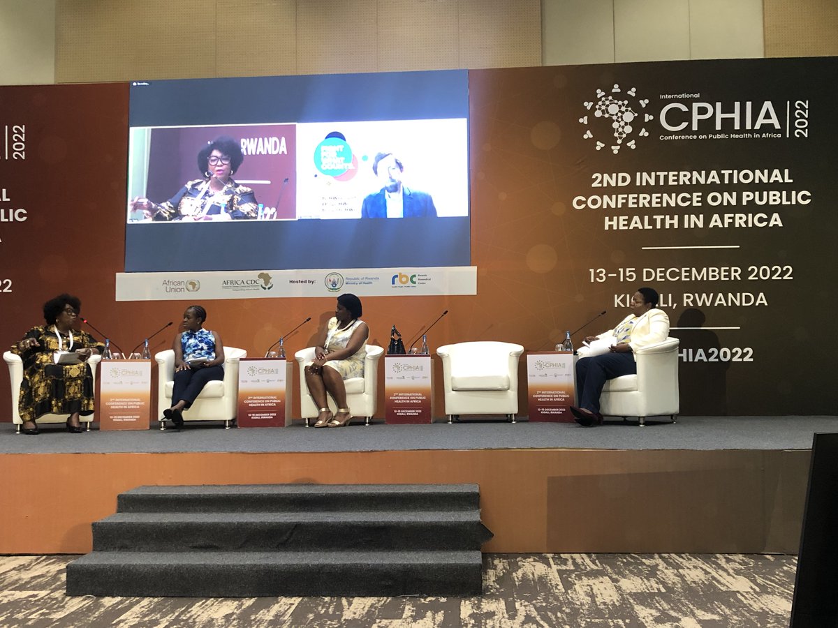 DrMBallard's tweet photo. At @ifrc/@AfricaCDC #CPHIA2022 event on "Strengthening the Community Health Workforce" 

A panelist said: "I wish it was a community health worker speaking and not me"

Right on. Any time #communityhealth is being talked about, a #CHW should be on the stage. 

Here's how 👇

1/2 https://t.co/i76cBD5fHT
