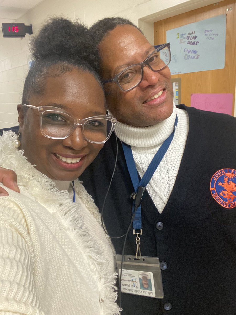 Quinn_B1's tweet photo. Day 14: Dressed in Winter White to set the season off right!! IYKYK, Mr. J is an absolute jewel 🥰 it’s still a #Decembertoremember #semestercountdown #holidayloading ⁦@JLewisInvictus⁩ ⁦@APDavis_aps⁩ ⁦@JLIA_Electives⁩ ⁦@JLIAPRIDE⁩ ⁦@APMitchell_aps⁩ https://t.co/pkNGdzEBOr