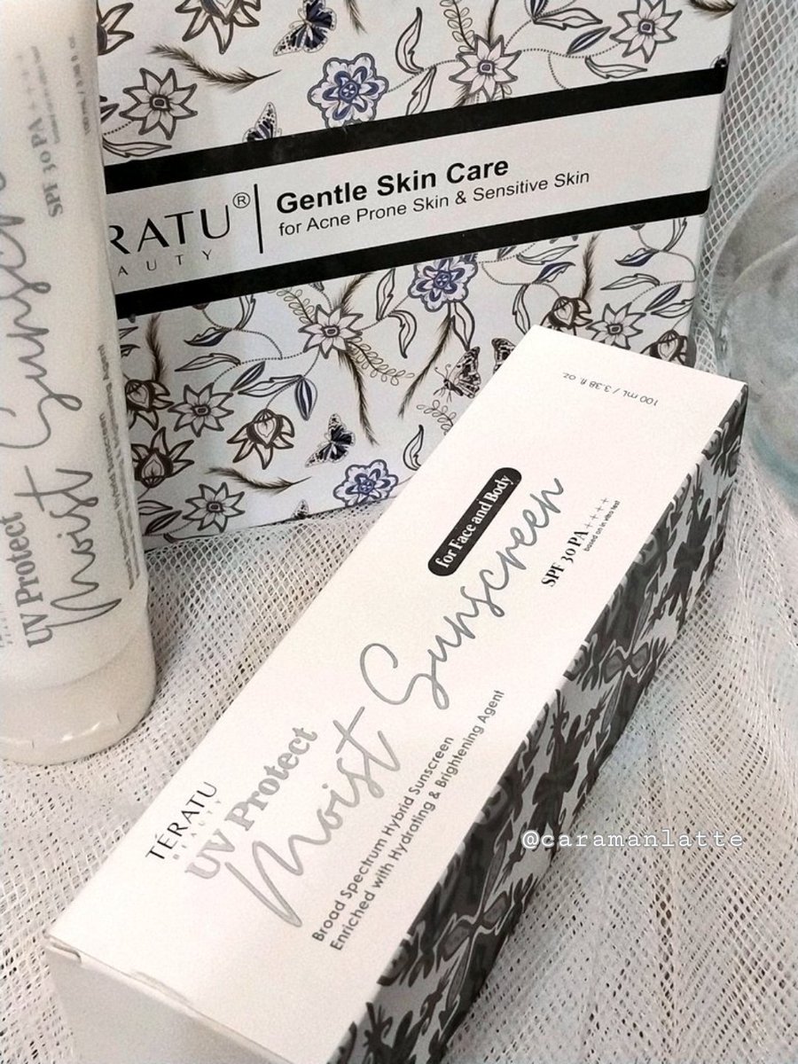caramanlatte's tweet photo. yay! Finally I tried the newest product from @teratubeauty 

♡ UV Protect Moist Sunscreen ♡ for face and body 

Kapan lagi coba sunscreen 2 in 1 ukuran 100ml dengan harga yang affordable dan packagingnya sangat cantik! 👀💗

#TeratuBeauty #MoistSunscreen #racuninskincare https://t.co/cMyY5ZX0US