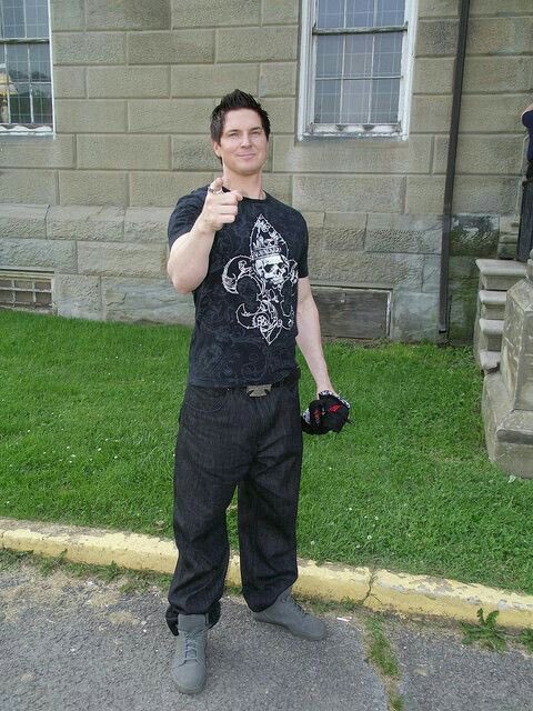 i think we should go back to dressing like this