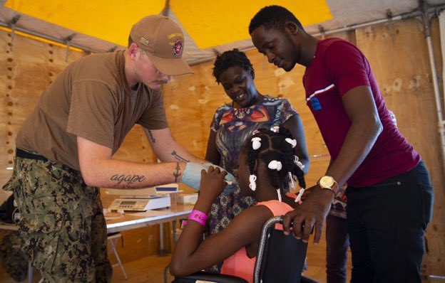 MARADIOFM's tweet photo. Lโ@USEmbassyHaiti annonce que le #USNSComfort a repris ce mercredi les consultations pour les soins aux patients ร Jรฉrรฉmie dans le cadre de la #ContinuingPromise22 #RFMINFO https://t.co/e2uDfSZc0I