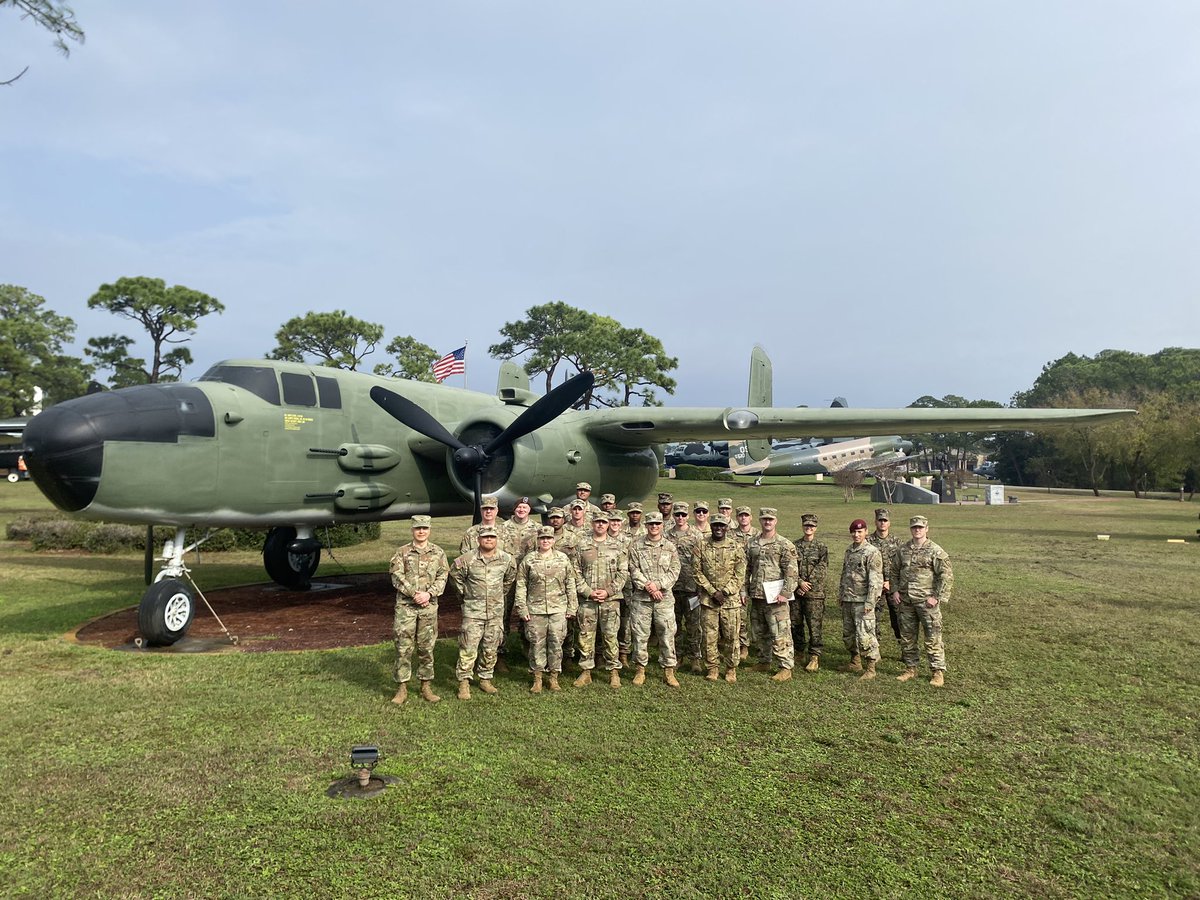 Congratulations to JAOC2C Class 23-01 on graduating today!  What a great group of Soldiers and Marines to have in my final class as Commandant.  The Army Joint Support Team wishes them the best of luck in their future missions.