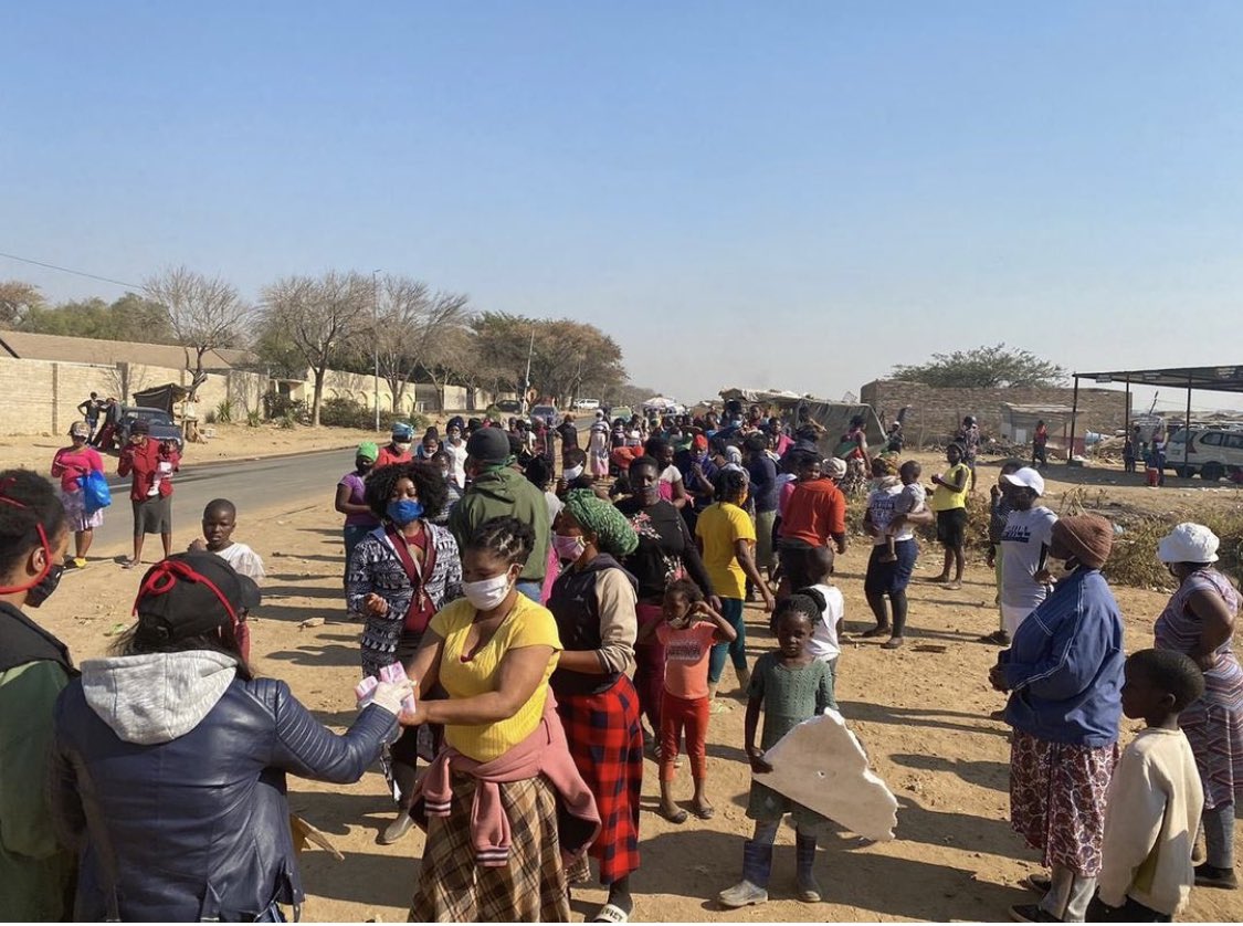fcfortune's tweet photo. Please help us reach as many young girls as possible this holiday. We want to make sure sanitary pads are the least of their issues this festive! Donate just R10 towards sanitary pads to @thepadrun Donate here https://t.co/ukC3vOdYL7 https://t.co/eCvZ9BdDZh