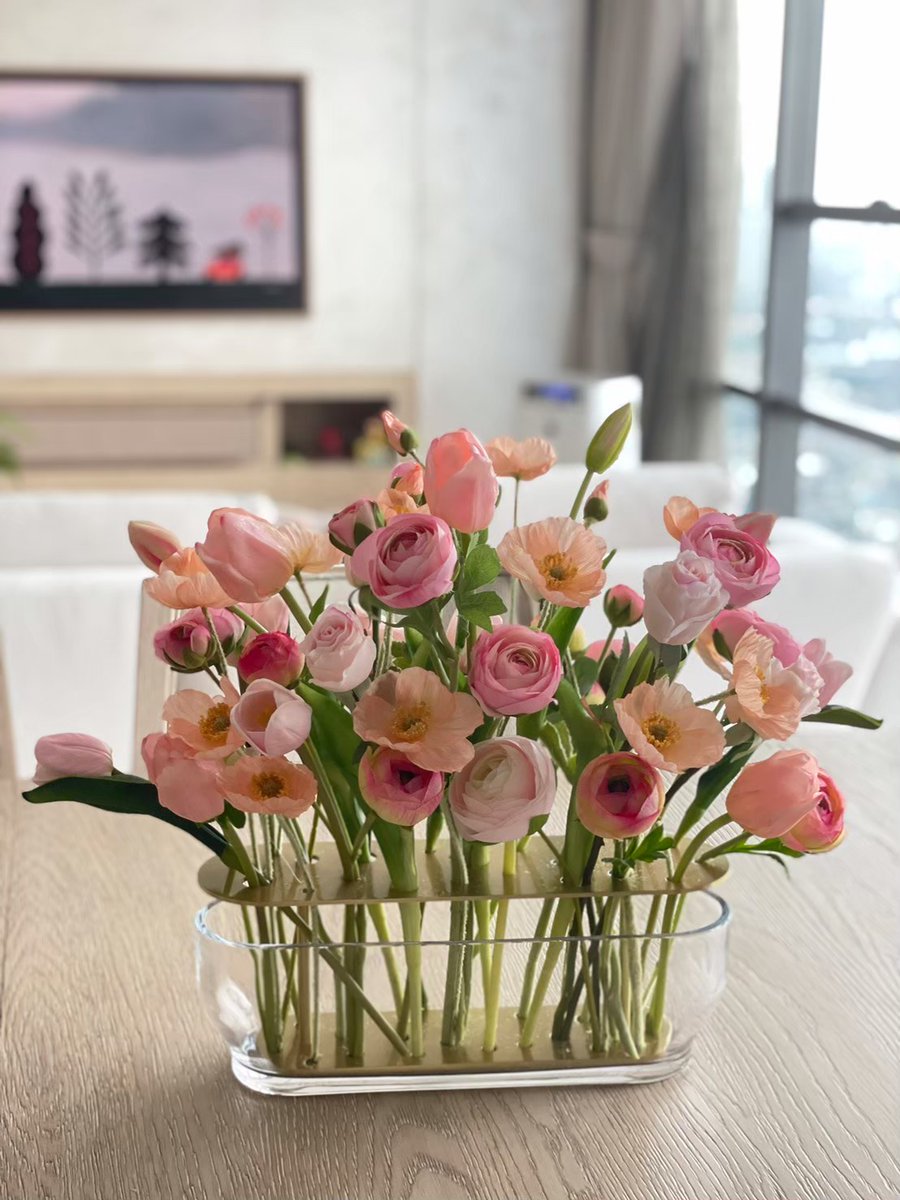 หวานสุด อะไรสุด สวยดูดีเเบบมีระดับสไตล์Luxury กับเเจกัน Fritz hanzen  มีน้องวางในบ้าน ช่วยเติมเต็มบรรยากาศ เพิ่มความสดใส สดชื่นให้บ้านเราดูมีชีวิตชีวาขึ้นอีกเยอะเลยค่ะ

#รีวิวแจกันAtmoDecor  ขอบคุณนะคะ