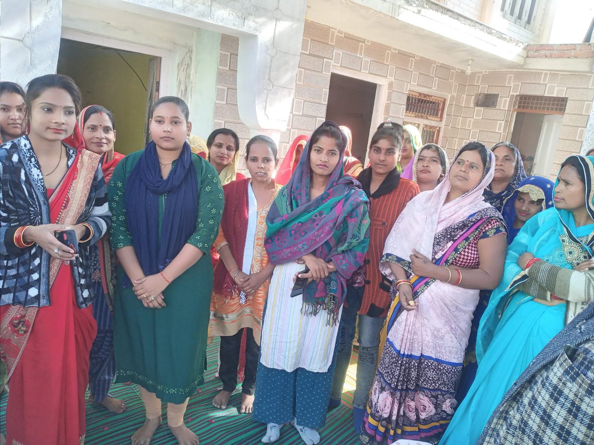 MYBharatHQ's tweet image. नेहरू युवा केन्द्र मैनपुरी(@Nykmainpuri) के तत्वाधान में आज कौशल आधारित उद्यमिता कार्यक्रम के अंतर्गत सिलाई प्रशिक्षण का उद्घाटन नगला निरंजन में किया गया।

#womenempowerment #EntrepreneurshipProgram #SkillBasedProgram