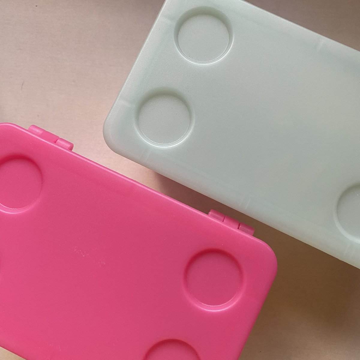 jikooscoll's tweet photo. Ꮺ #gensmarket ⟡ wts lfb ph
⠀⠀ ⠀⠀ 
⠀ ⟡🪞: ikea glis box pink &amp; mint
⠀⠀ ⠀⠀   green

𓆩 💒: mint ! — ♥︎ ₱ 90 ea | ₱180 set + pf .ᐟ 

⠀🥣 https://t.co/ZlW0NwxQM6 

⠀⠀🥯 reply or dm me !

t. wts lfb ph ikea glis box bns desk organizer pink turquoise mint green https://t.co/gQcYTrNegy