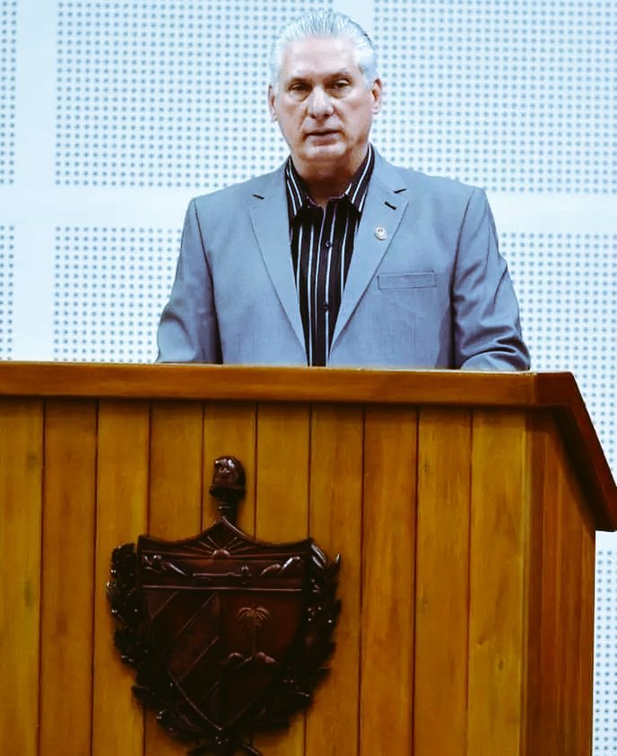 #Cuba 🇨🇺¡IMPACTANTE  LECCIÓN! de <a href="/DiazCanelB/">Miguel Díaz-Canel Bermúdez</a> ante la  <a href="/AsambleaCuba/">Asamblea Nacional Cuba</a> "Siento una enorme insatisfacción por no haber sido capaz, desde la conducción del país, los resultados que necesita el pueblo cubano para alcanzar la anhelada prosperidad" #JuntarYVencer  #YoSigoAMiPresidente 🇨🇺