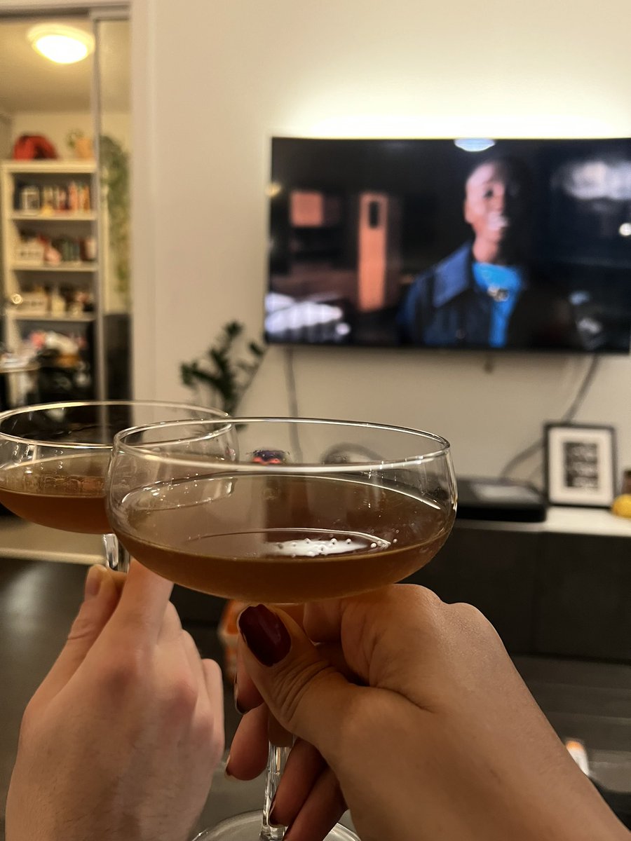 vidhiss's tweet photo. How many friends design a cocktail for your birthday and then ship the ingredients to you just because you live far away? One. One very cool @AlexBeachum friend. https://t.co/miFuxPbB7L
