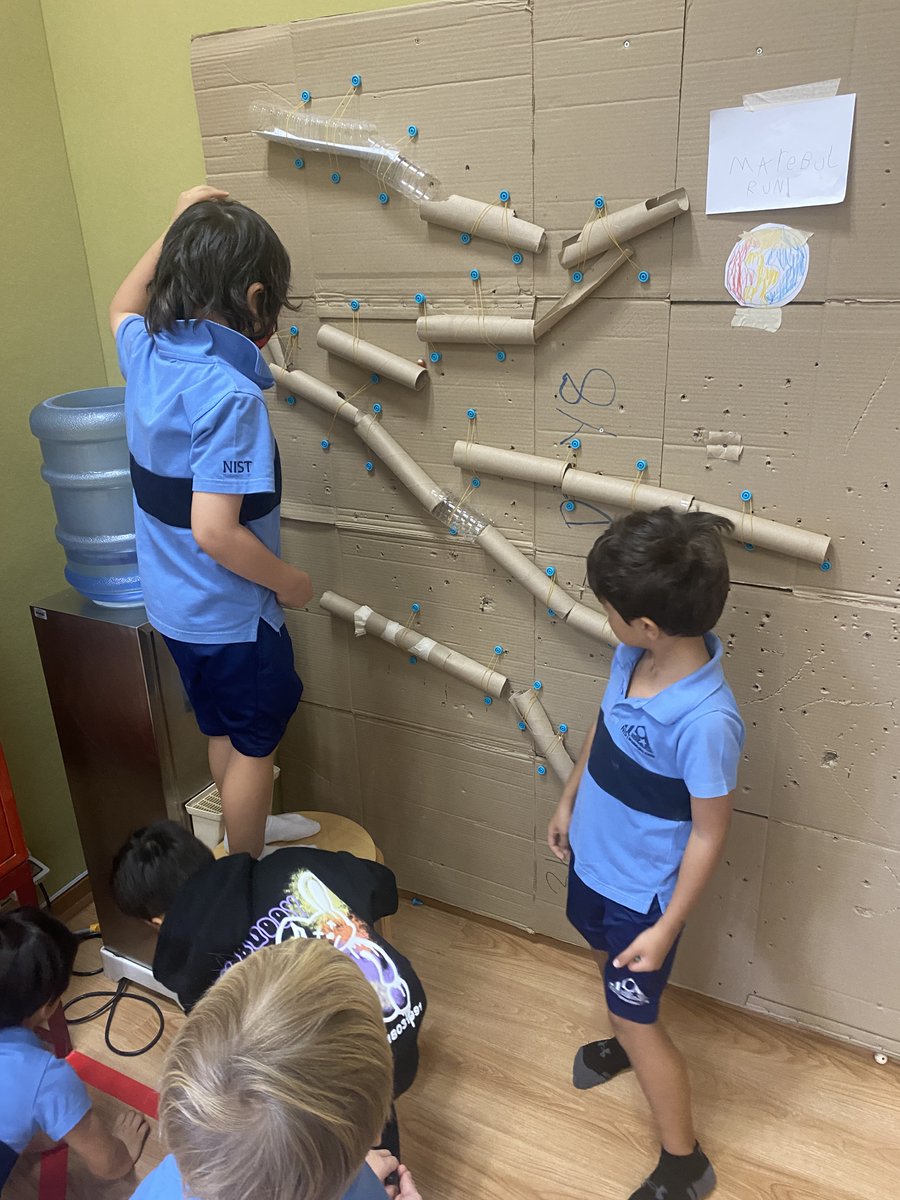 Having fun the last week of school before break as we reflect on our inquiries at the #marblerun. It has been great to see Ss as teachers as they practice their speaking skills and explaining what they have learned works, or how they have solved common problems. #NISTis