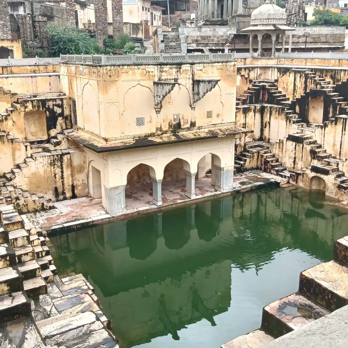 PitaTour's tweet photo. The #pannameenakakund is a mesmerizing 16th-centur #historic #stepwell &amp; rainwater catchment in Amer #AmberFort #rajasthan #indiatravel #tourism #heritage 
For more travel enquiries visit us.
https://t.co/NFFwyHFHag
info@privateindiatouradvisor.com
WhatsApp &amp; Call= +91 8800717667 https://t.co/9n2EBwcQ3E