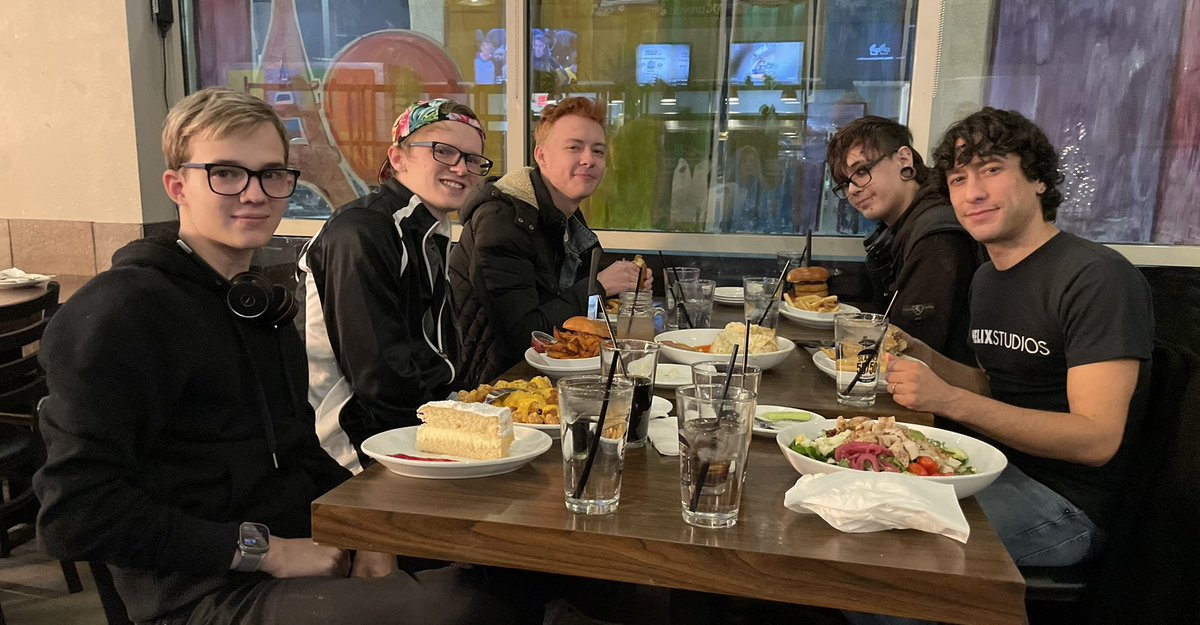 Dinner time!  Reply with questions or requests and we’ll reply with a video 🎥🎬

@billyquinnxxx @jimmyandrewsxxx @ezratannerxxx @zyndica <a href="/AlexRomanDGA/">Alex Roman</a>