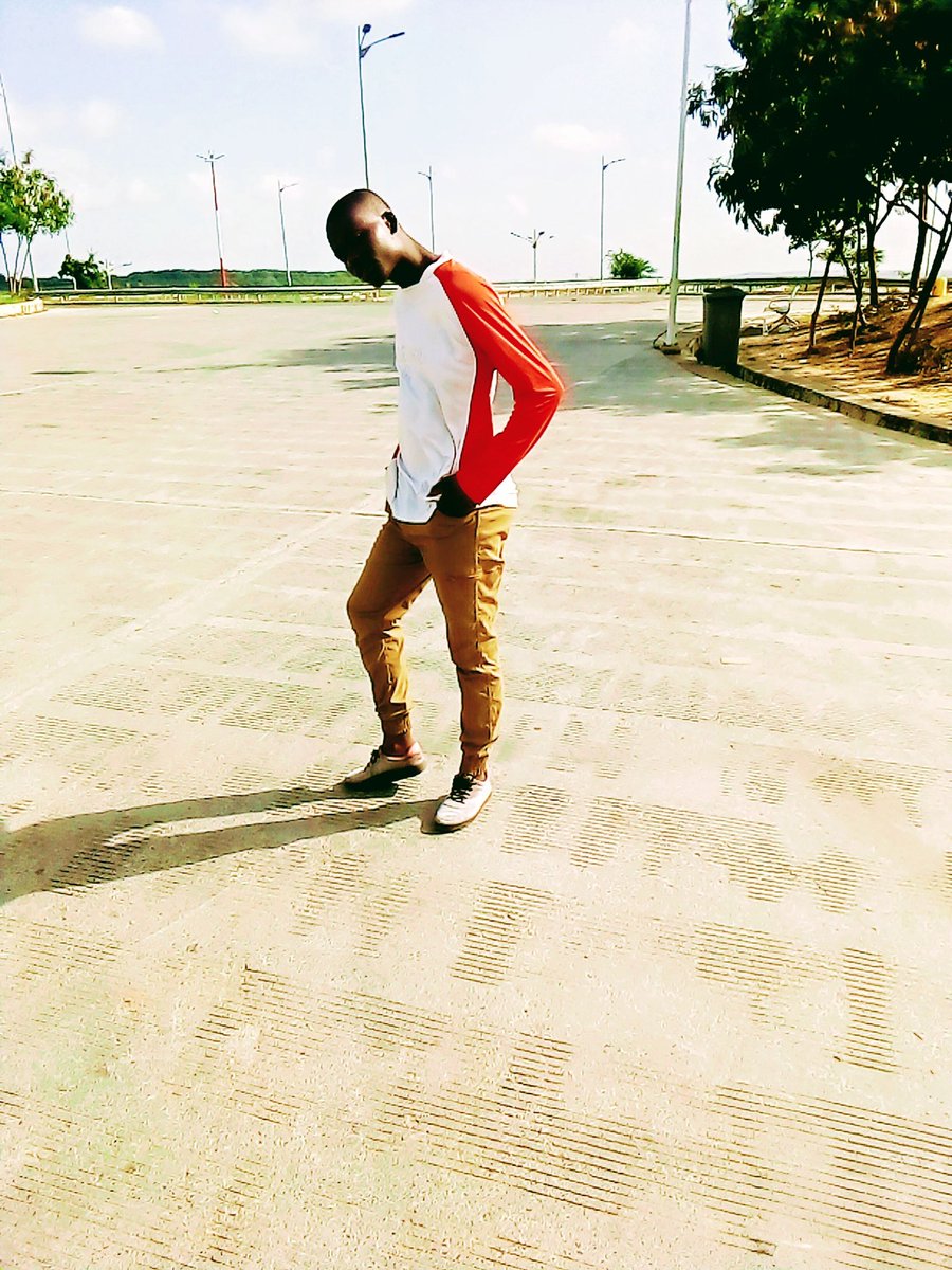 WereFabel's tweet photo. @haulat_nasir @___Hameedah___ @_saadatu_atto @__Mufeeda @Maarish_Bea @NashadPrincess @AishaUkey Wow mm nikali kijana hehehe https://t.co/obzcfVCL1M