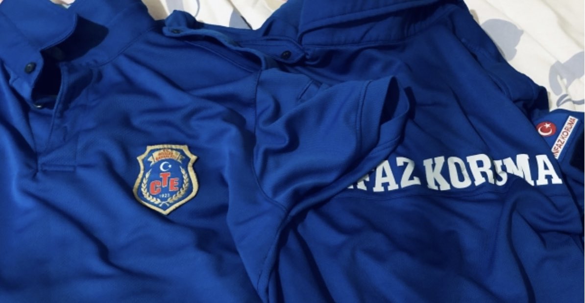 Siverek 1 Nolu T  Tipi Kapalı CİK'te, ilacı verilmek üzere dışarı çıkarılan hükümlü tarafından saldırıya uğrayan infaz koruma memuru ve sağlık memuru meslektaşlarımıza geçmiş olsun diliyoruz. Artık bu saldırılar son bulsun Sayın <a href="/bybekirbozdag/">Bekir  Bozdağ</a> <a href="/YavuzEnis/">Enis Yavuz Yıldırım</a> <a href="/hasanakceviz/">Hasan AKCEVİZ</a>