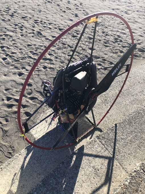 人生初のモーターパラグライダー体験してきた✨

天気良いし眺め良いし最高でした 