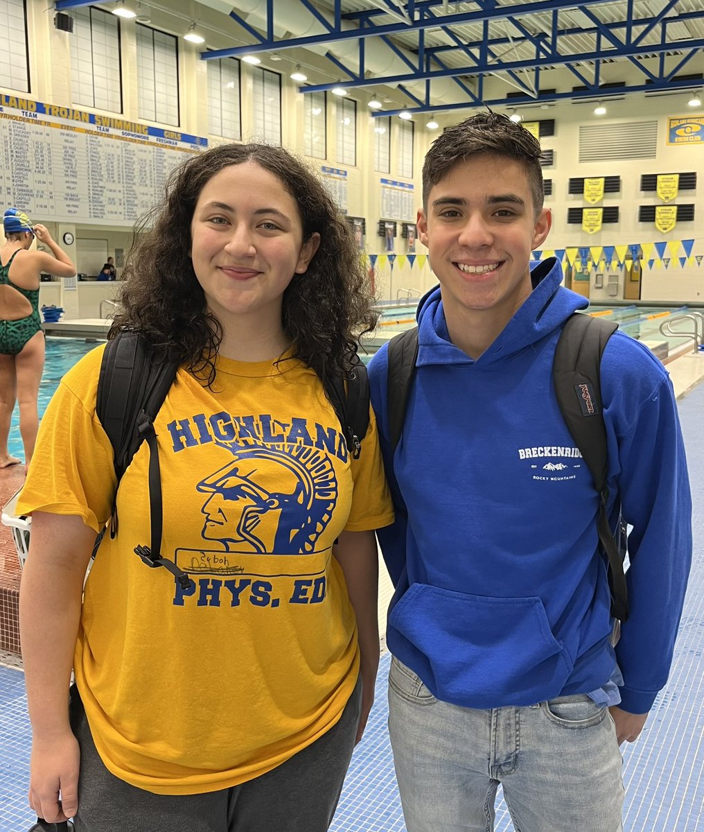 SwimandDiveHHS's tweet photo. Split again tonight against Merrillville- boys won and girls lost. SOTM are Selma (all best times!) and Manny (PR and the win in diving, and two relays)! @jujawhitney @stohAD1 @HighlandHighHHS https://t.co/X8NFubm9zM