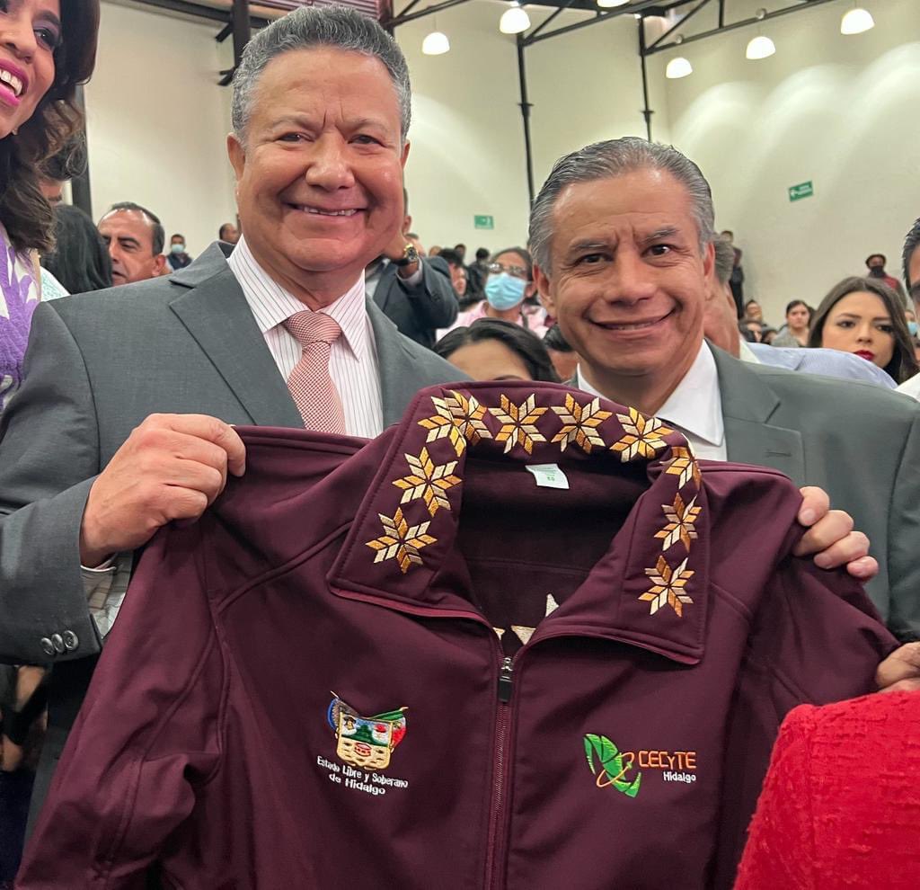 arowec's tweet photo. @juliomenchaca_ Gracias por impulsar a las y los jóvenes de Hidalgo @CECyTEHidalgo https://t.co/TcK2yr4ILo