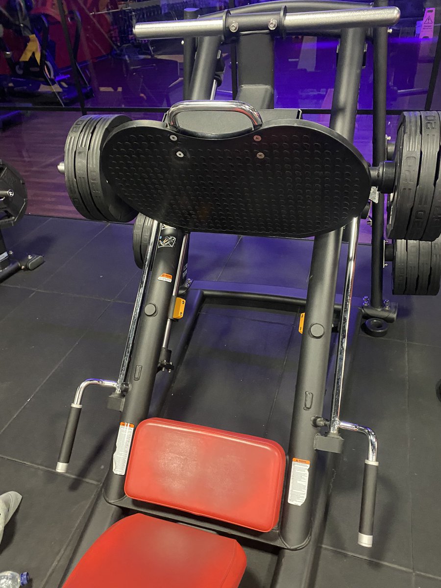 Darbs8797's tweet image. That one day we all dredd 🤮@snapfitness @gymtalkuk @GymTitans #cantfeelmylegs #HateStairs