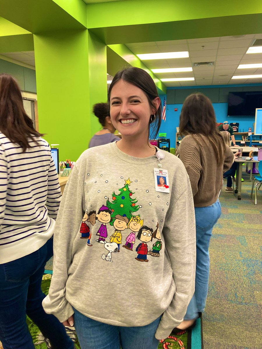 JWESfamily's tweet photo. ❄️ We had SNOW much fun today ❄️
We have the C O O L E S T Hurricane family! 🌀☃️
Another day of Walker Winter Fun 🤗
#WalkerStrong #TeamWalker #SCPS #WalkerWinterFun https://t.co/mCKS7JmuHJ