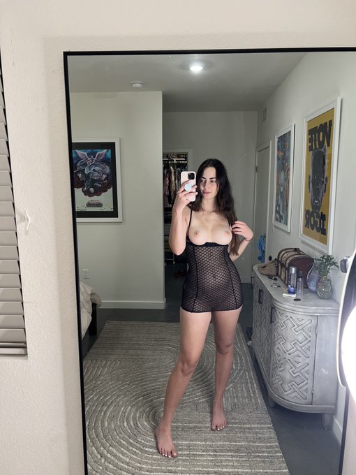 Should I wear this on our first date? https://t.co/YYy7saNHuC