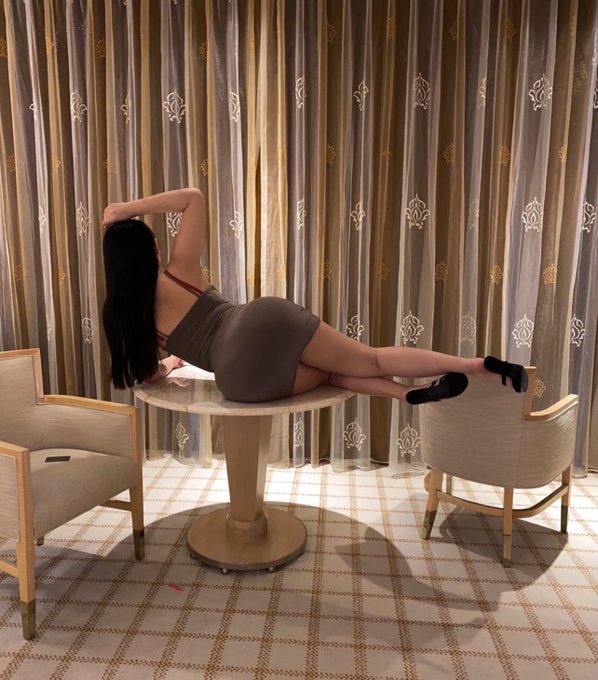 Watch Kit's leaked NSFW photo on TwXstars