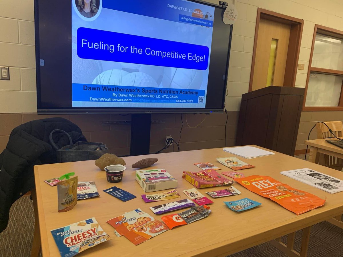 AikenFalcons's tweet photo. ICYMI: As part of our partnership with Walton Mobile Healthcare Solutions, @sn2go spoke to Aiken coaches and students on the importance of fueling your body for recovery and for academic and athletic performance including real life examples on how. #KnowBetterBeBetter https://t.co/6Yo5NCSrlq
